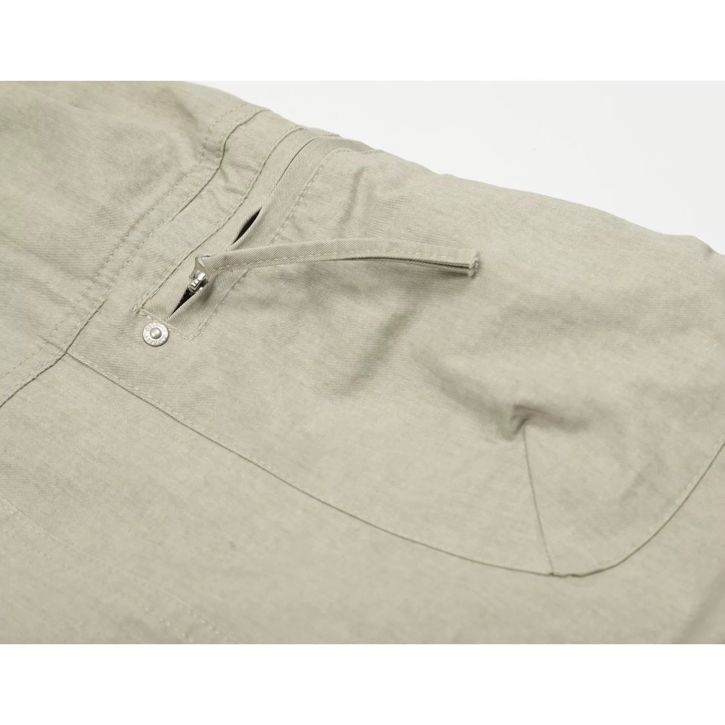 Fashion sports loose shorts