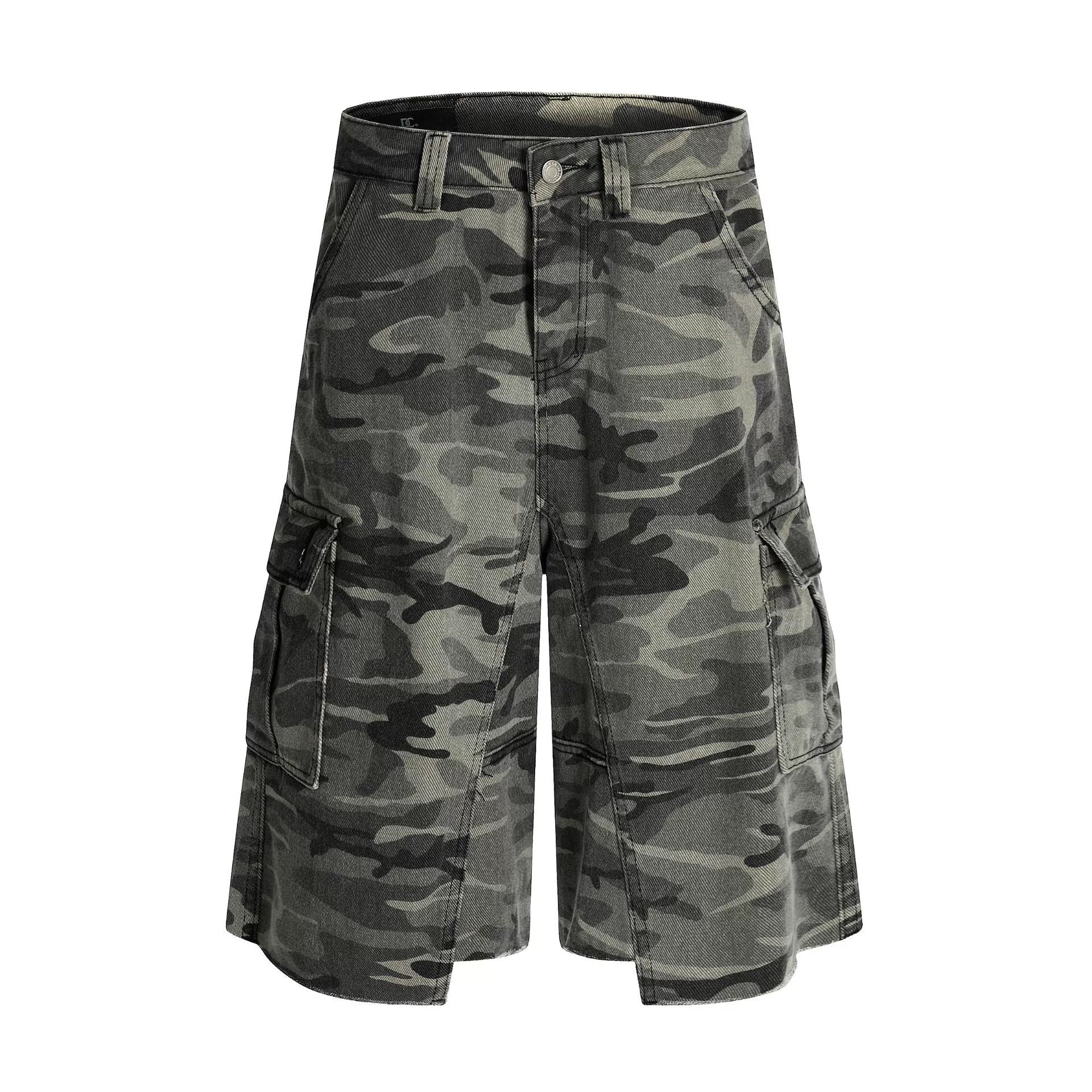 Fashion sports loose camouflage shorts
