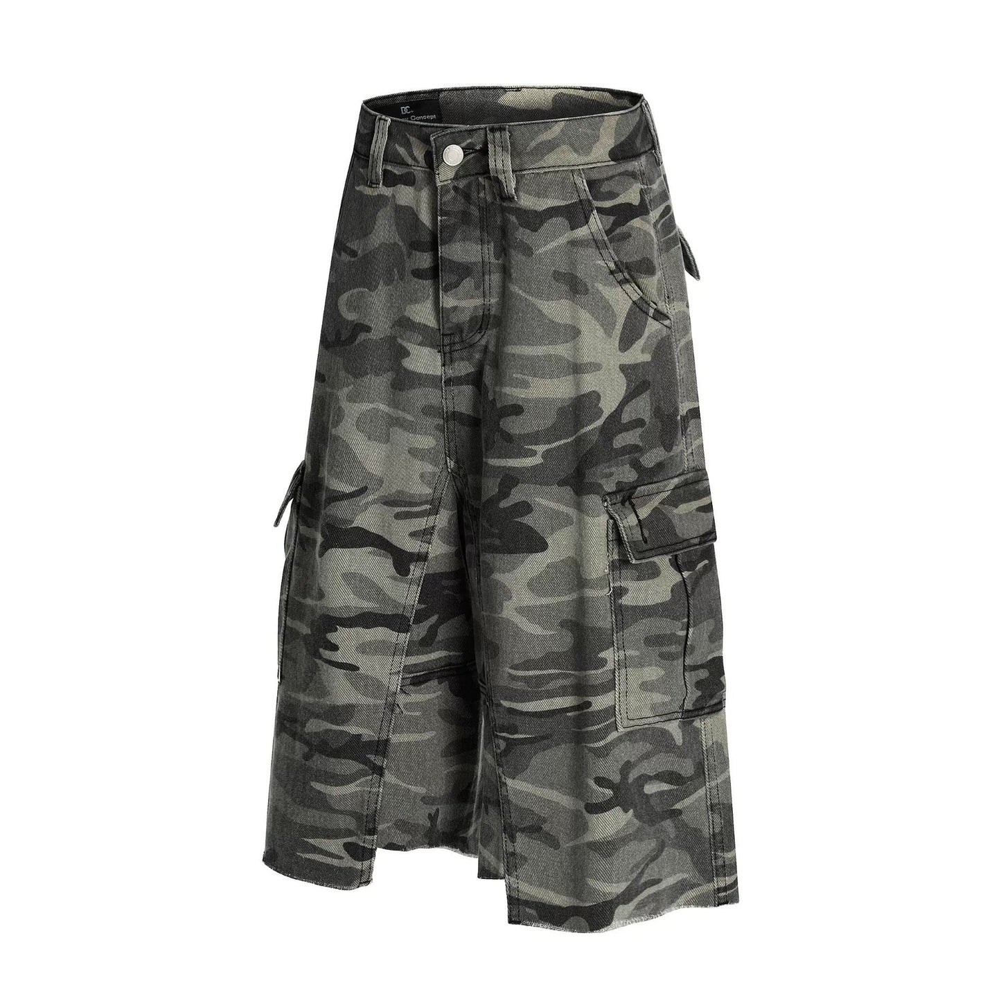Fashion sports loose camouflage shorts